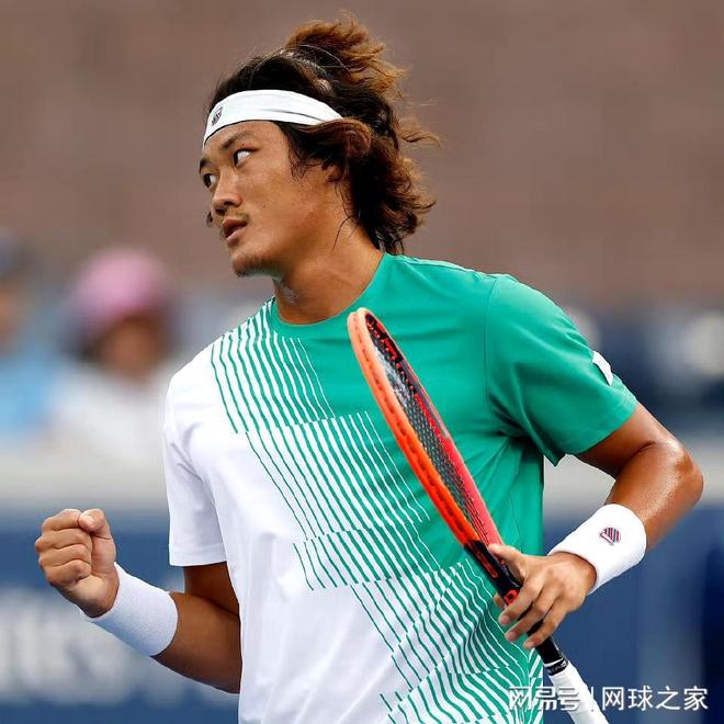 以及对年轻 以及对年轻