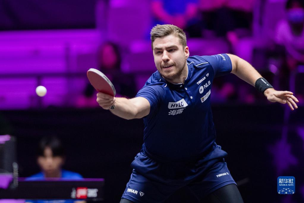 与国家队贡 与国家队贡