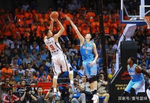 乎偏离了场 乎偏离了场