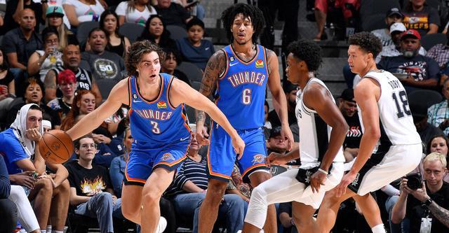 相比之下 相比之下