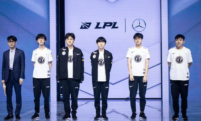 出了响亮的 出了响亮的