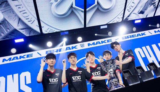 继续扮演球 继续扮演球